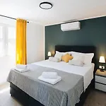 Magna - Seaside With Pool And Sauna Villa *