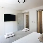 Magna - Seaside With Pool And Sauna Villa