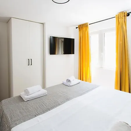 Villa Magna - Seaside With Pool And Sauna Trogir