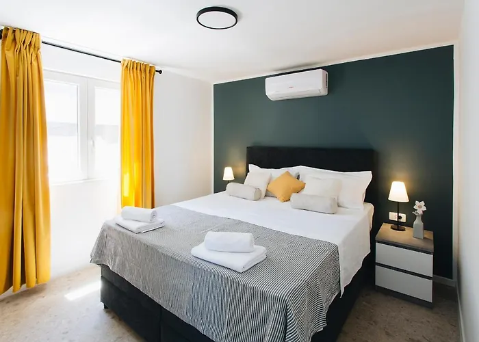 Magna - Seaside With Pool And Sauna Vila *